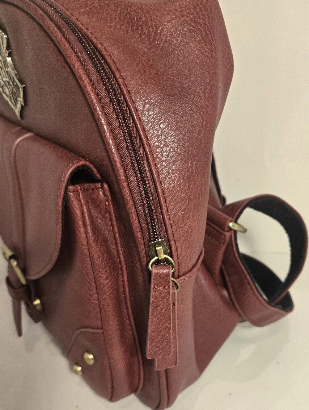 Harry Potter Hogwarts School Crest Maroon Faux Leather Backpack Bag Pockets NWOT